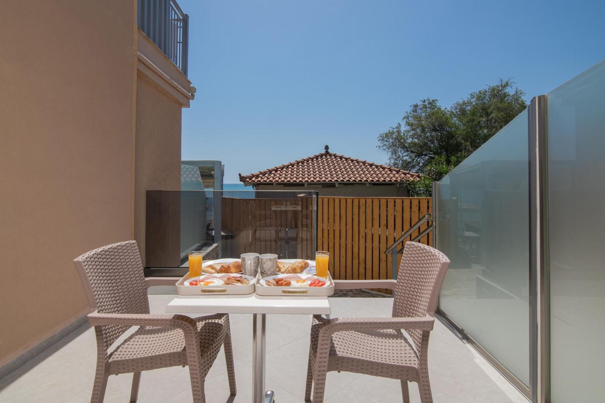Sea Diamond Suites 拉加纳斯 外观 照片